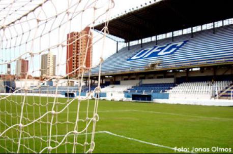 F: Jonas Olmos F: Jonas Olmos