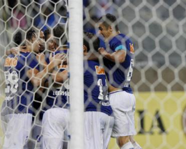 Cruzeiro segue fazendo grandes jogos