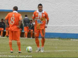Segundona: Atibaia se reabilita com três gols de Fernando Gaúcho