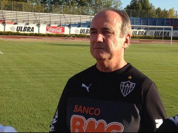 Levir Culpi comandou o treino do Galo