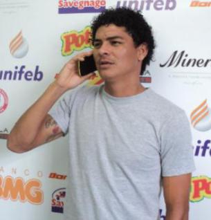 Artilheiro da equipe, com seis gols em seis jogos, Ray é o destaque do Barretos