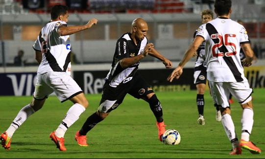 Ponte tenta o quase impossível, na estreia de Guto Ferreira