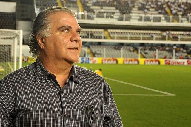 Santos vê ligação entre sócios fantasmas e oposição