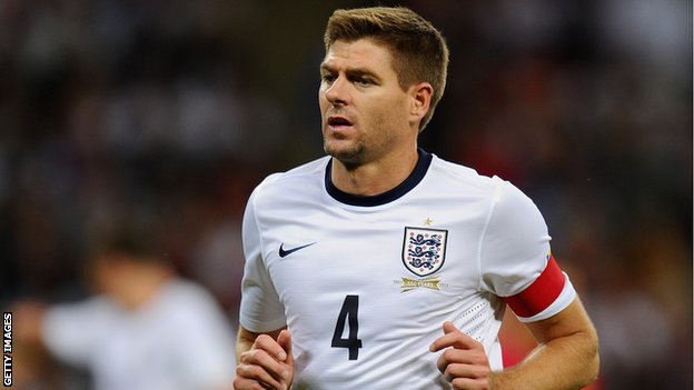 Inglês: Após decepções, Gerrard fala em ‘piores meses da vida’