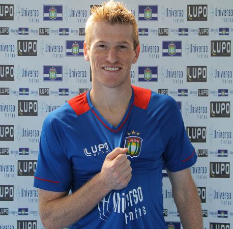 Sem espaço no Grêmio, Douglas Grolli retorna a Chapecoense 2 0002050017004 img