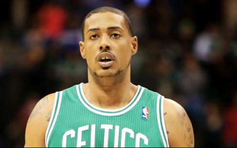 Fab Melo atuará no Paulistano na NBB deste ano