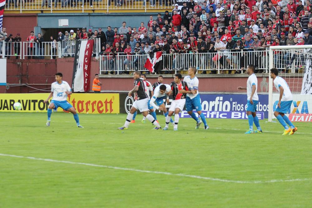SÉRIE B: Clássico goiano e duelo pelo G4 agitam a sexta-feira