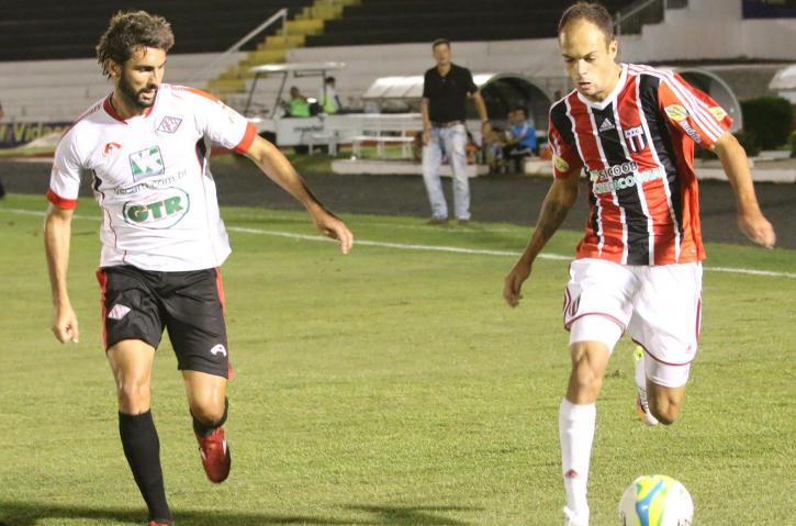 O Botafogo venceu o Santacruzense por 2x0, com gols de Caique e Vitor