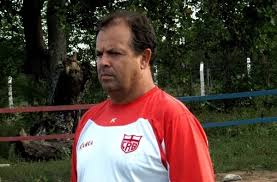 Após subir com o Vila Nova à Série B, Heriberto da Cunha analisa propostas