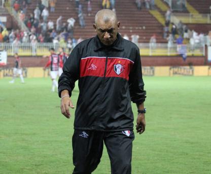 Hemerson Maria faz um grande trabalho no JEC
