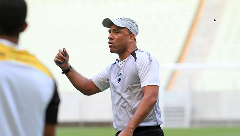 Série B: Sérgio Soares pede que jogadores do Ceará mantenham os “pés no chão”
