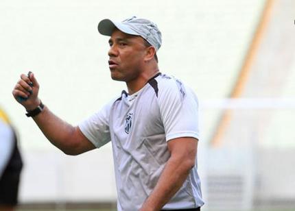 Sérgio Soares pede calma ao elenco