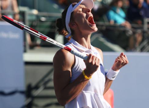 Tênis: Petkovic elimina Venus e vai à semifinal em Stanford