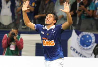 Willian está de volta ao time do Cruzeiro