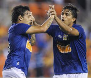 BRASILEIRO CHEVROLET: Botafogo segura o Cruzeiro, São Paulo decepciona de novo e Vitória vira sobre o Grêmio