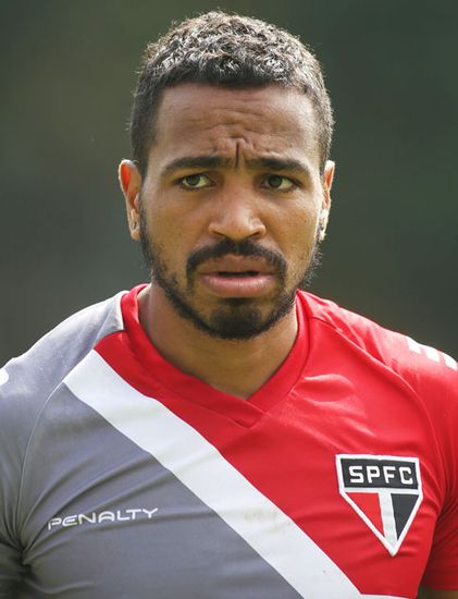 Alvaro Pereira é liberado após passar noite no hospital 2 0002050018035 img