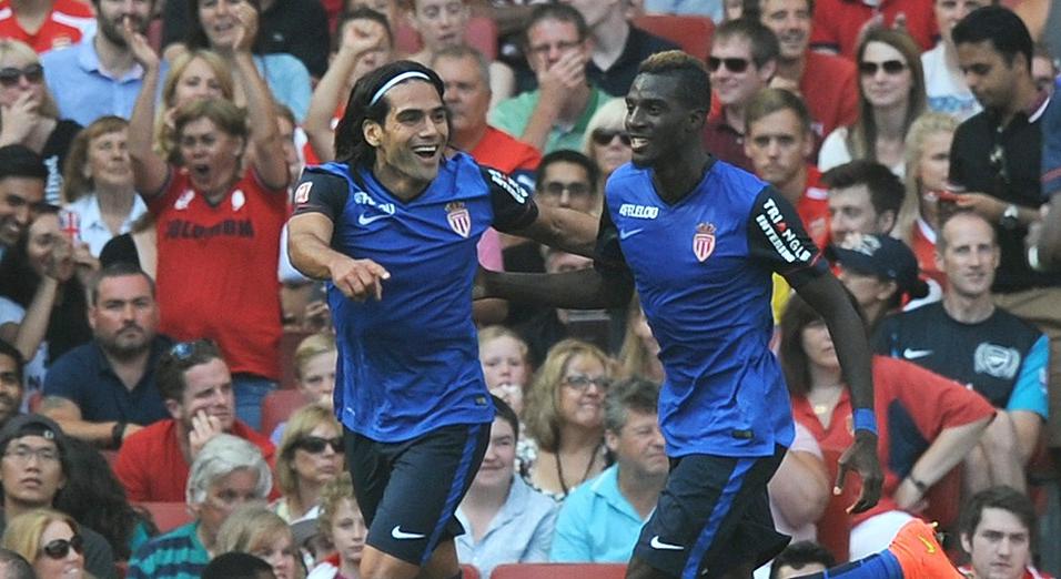 Com gol de Falcao Garcia, Monaco derrota Arsenal