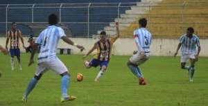 Pelotas-RS 0 x 3 Londrina-PR - Ninguém segura o Tubarão, campeão paranaense, na Série D