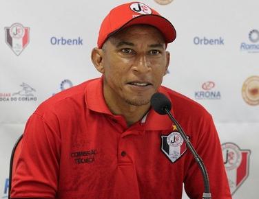 Hemerson Maria confia em uma melhora contra o Sampaio Corrêa