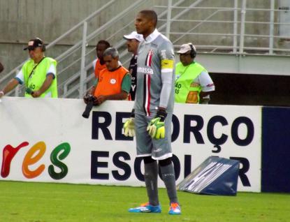 Tiago Cardoso vive boa fase no Santa Cruz
