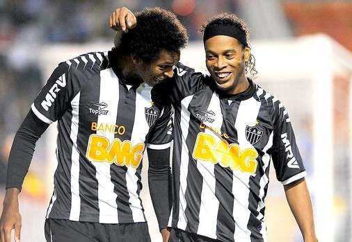 Jô pode deixar o Atlético-MG e parar no Corinthians