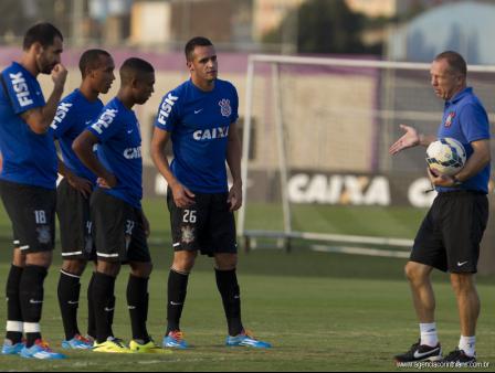 Mano deve fazer mudanças no time do Corinthians