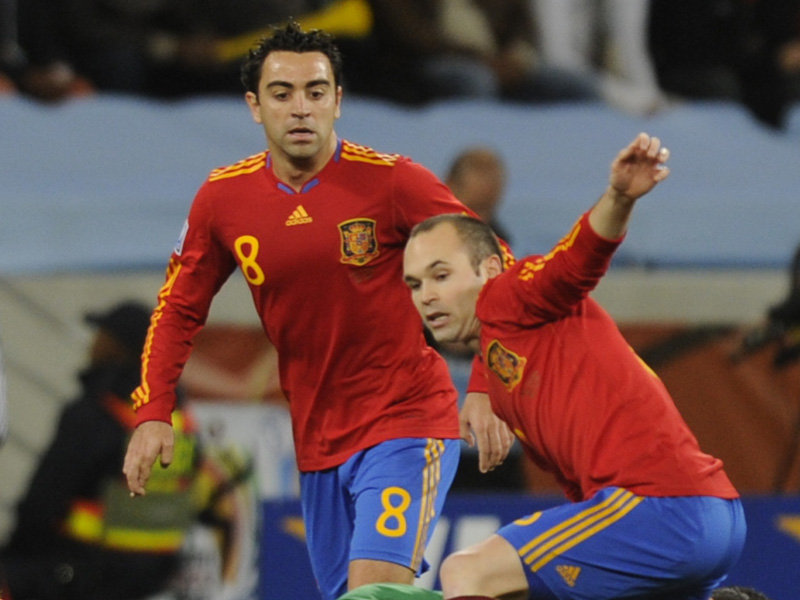 Xavi anuncia aposentadoria da seleção espanhola
