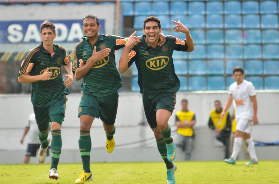 Após fracassar com Valdívia, Palmeiras negocia meia Edilson com Giresunspor, da Turquia