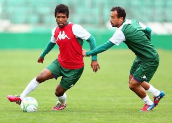 Oliveira treina para o jogo contra o São Caetano, no domingo