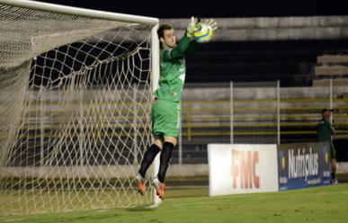 O XV de Piracicaba comprou 100% dos direitos de Mateus