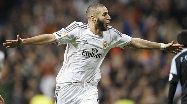 Espanhol: Real anuncia renovação com Benzema até junho de 2019