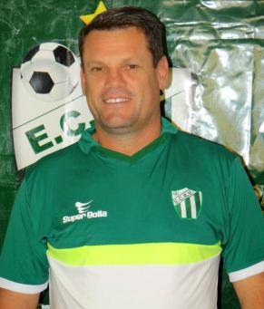 Rio Verde vence mais uma e lidera isolado Goianão com tranquilidade