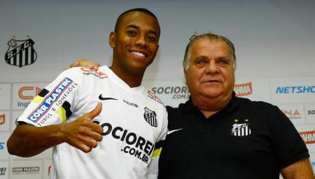 Robinho foi apresentado nesta quinta-feira