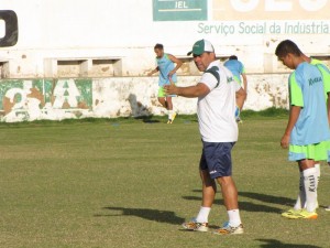 Icasa x América-MG – Coelho busca a liderança e pode afundar o Verdão na Z4