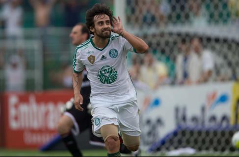 Valdivia não tem data certa para voltar ao Palmeiras