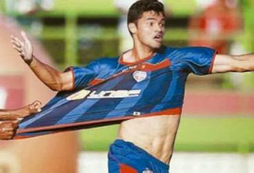 Rômulo pode ser titular no Paysandu