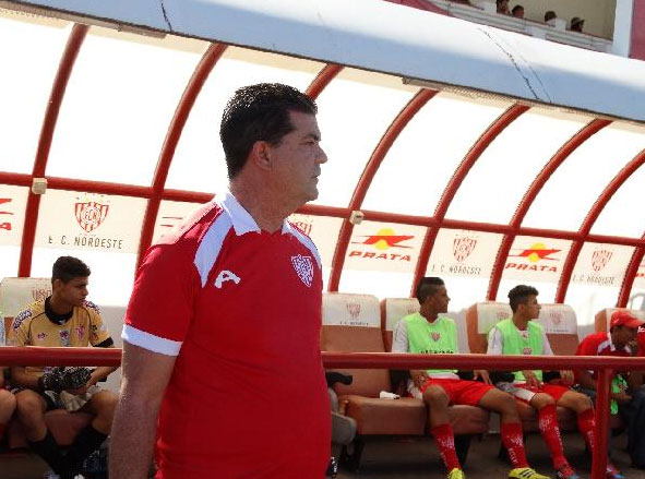 Invicto, treinador busca vitória para classificar Noroeste