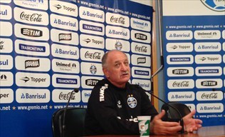 Grêmio treina sob apoio da torcida na véspera do Gre-Nal