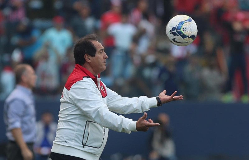 Muricy relaciona São Paulo com três novidades