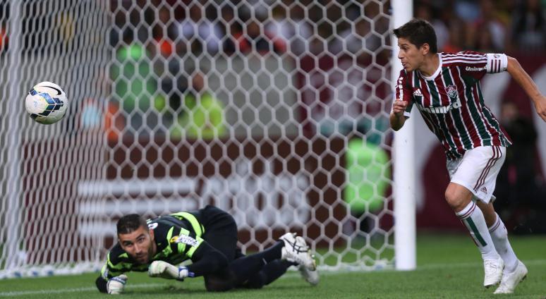 Conca foi bem marcado. Fluminense fez o gol, mas recuou e cedeu o empate ao Coritiba