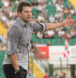 Ordem de Argel Fucks é para Figueirense se superar em Chapecó