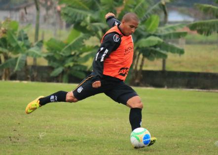 Série B: Rafael Costa comemora gol no jogo de aniversário da Ponte Preta