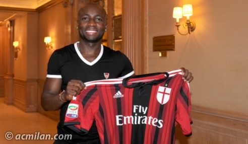 Pablo Armero chega ao Milan e já fala como reforço