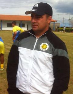 Paulo Foiani antes do jogo contra o Apucarana em Cascavel