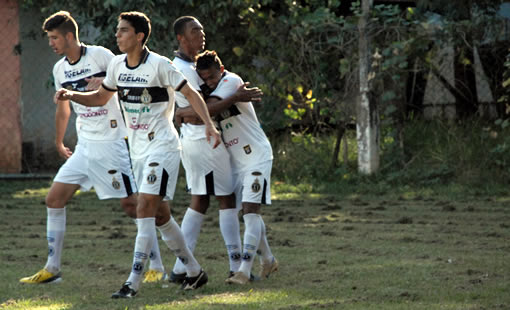 Sub-20 do XV enfrenta maratona de jogos