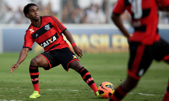 Luiz Antônio, do Flamengo, é acusado de envolvimento com milícia no Rio