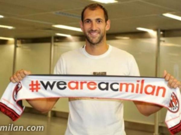 Italiano: Novo reforço, Diego López faz exames médicos no Milan