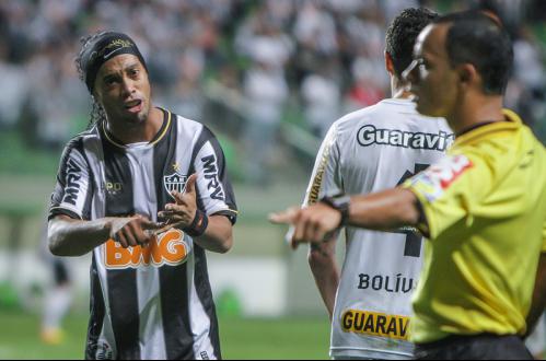 Ronaldinho Gaúcho pode fechar com o Santos