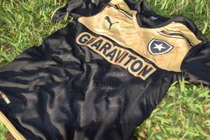 Internauta de Santos ganha camisa do Botafogo em concurso do Portal FI e Fut Fanatics