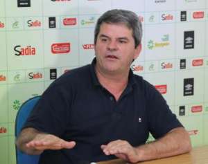 Com dedo de Helmute Lawisch, Arena Pantanal bate recorde com rodadas duplas e tem 1º show musical